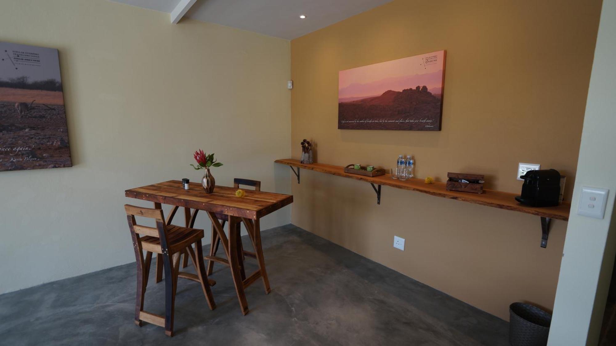 Stellar Overberg Travellers Lodge Napier Екстериор снимка