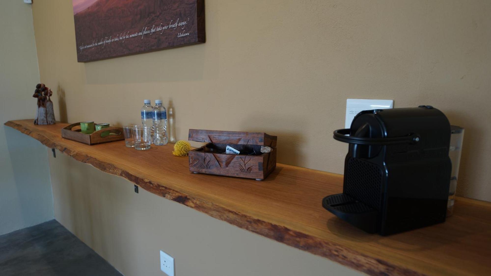 Stellar Overberg Travellers Lodge Napier Екстериор снимка