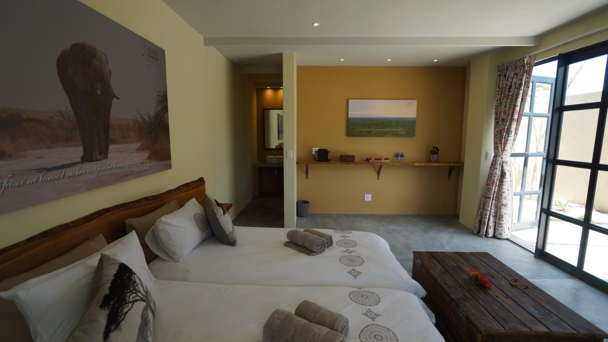 Stellar Overberg Travellers Lodge Napier Екстериор снимка