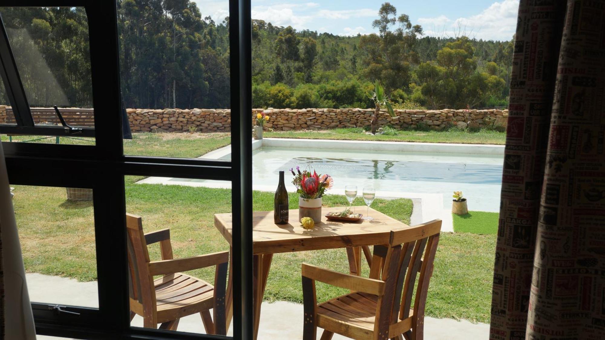 Stellar Overberg Travellers Lodge Napier Екстериор снимка